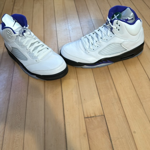 Jordan Retro 5 size 12 - Picture 3 of 5